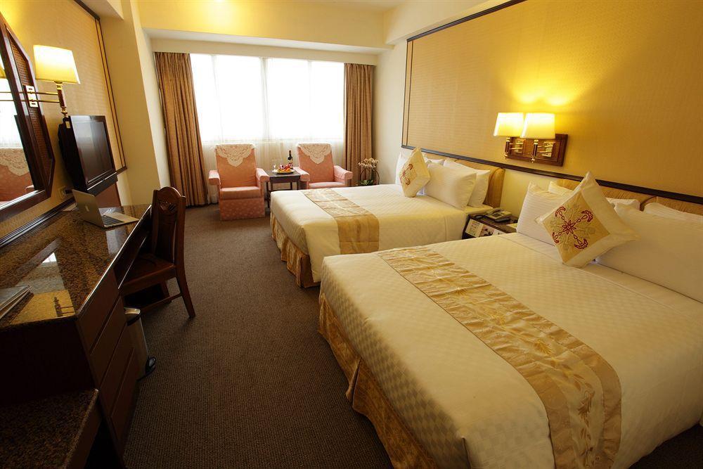Pleasant Hotels International Taoyuan Exterior photo