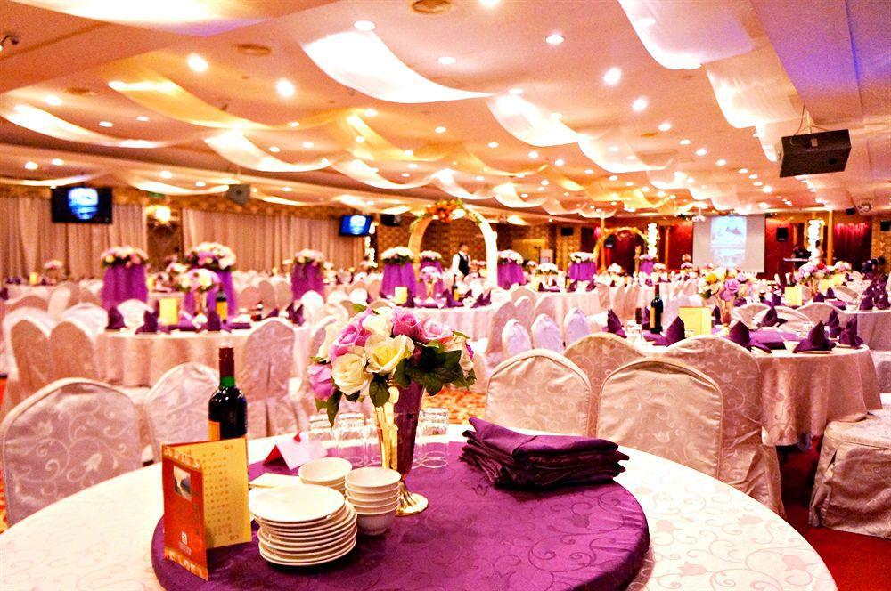 Pleasant Hotels International Taoyuan Exterior photo