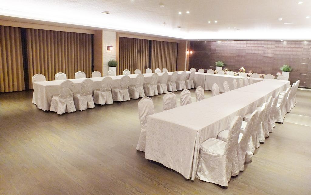 Pleasant Hotels International Taoyuan Exterior photo