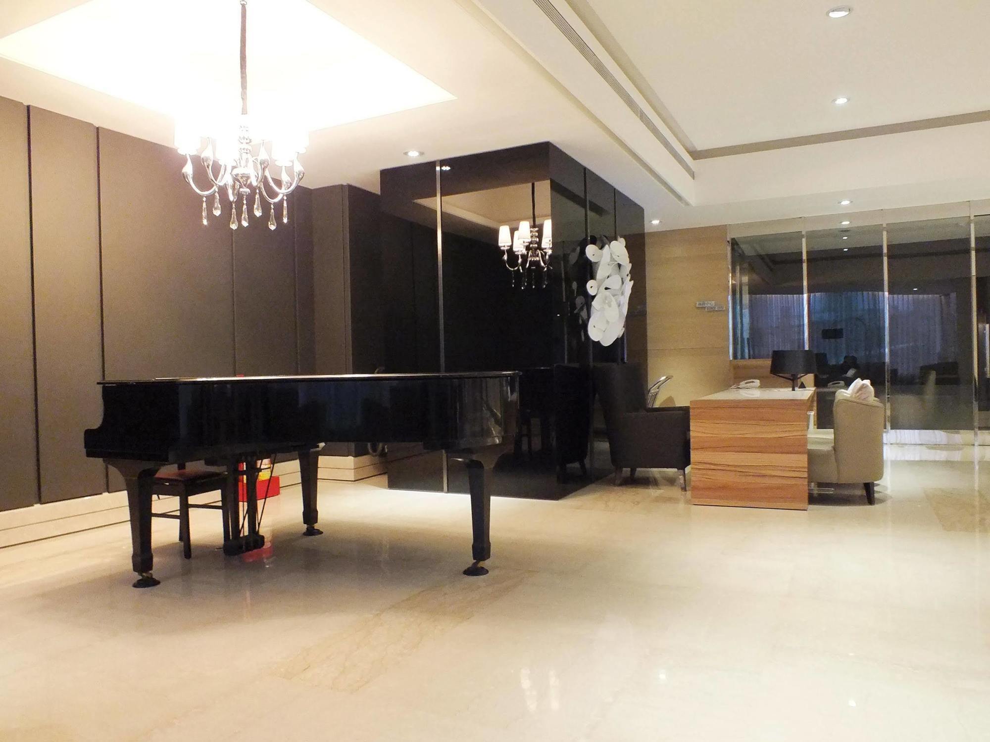 Pleasant Hotels International Taoyuan Exterior photo